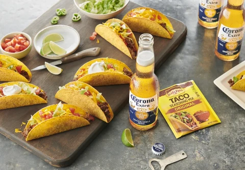 Old El Paso Taco Dinner Kit with Nacho Cheese Shells, 9.5 oz