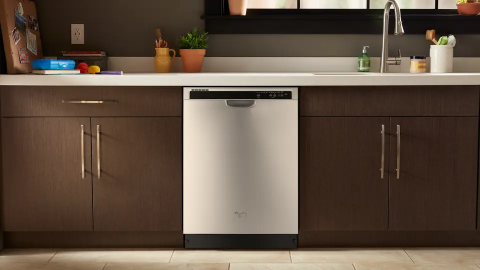 Whirlpool 53 dBA Built In Dishwasher in Stainless WDF540PADM