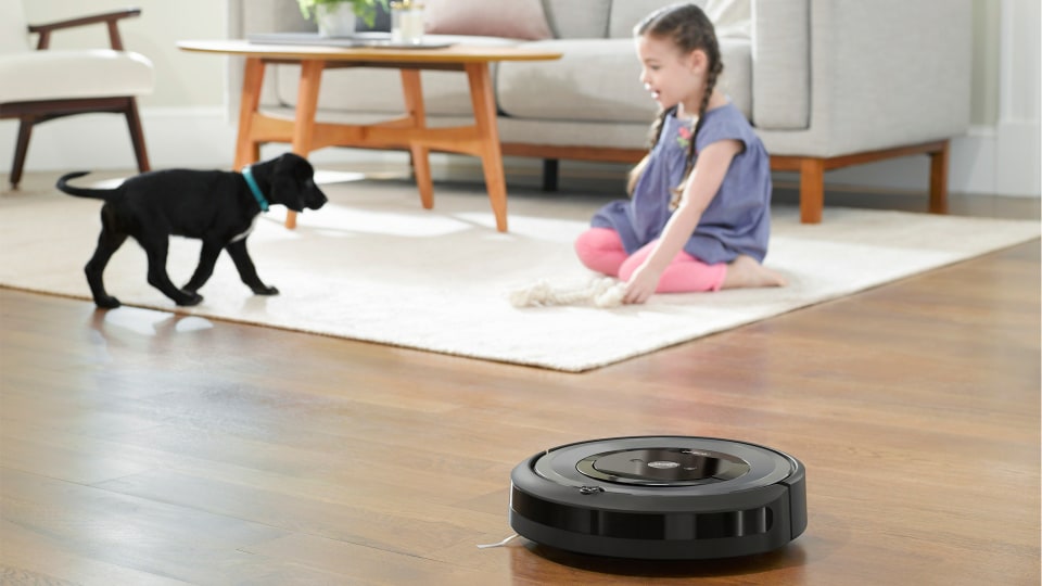 iRobot Roomba e5 5150 Wi-Fi connected Auto Charging Pet Robotic Vacuum in  the Robotic Vacuums department at