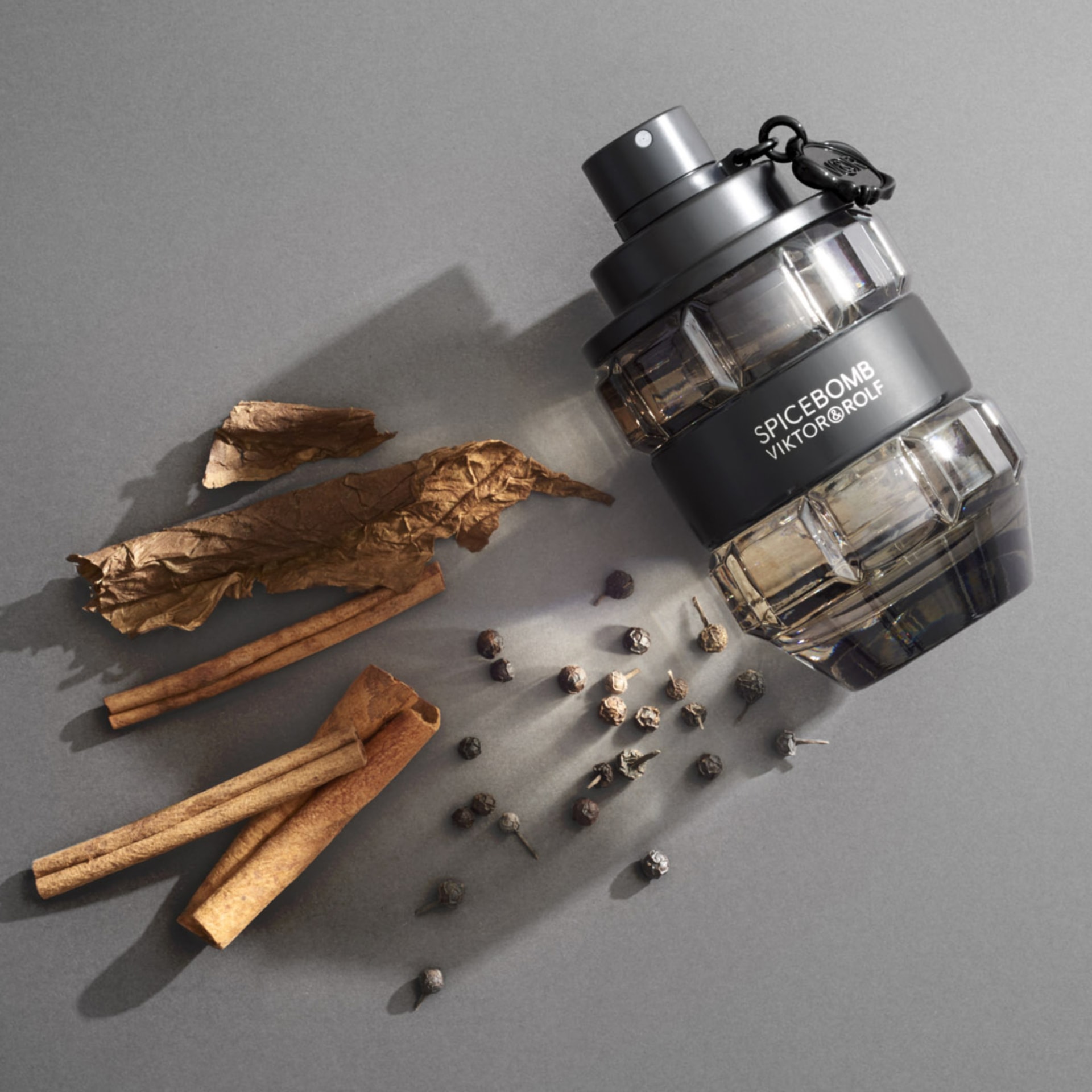 spicebomb extreme by viktor and rolf