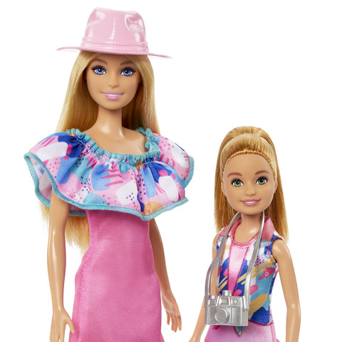 Inspired by their movie looks, this sibling duo is dressed in easy, breezy matching summer styles.