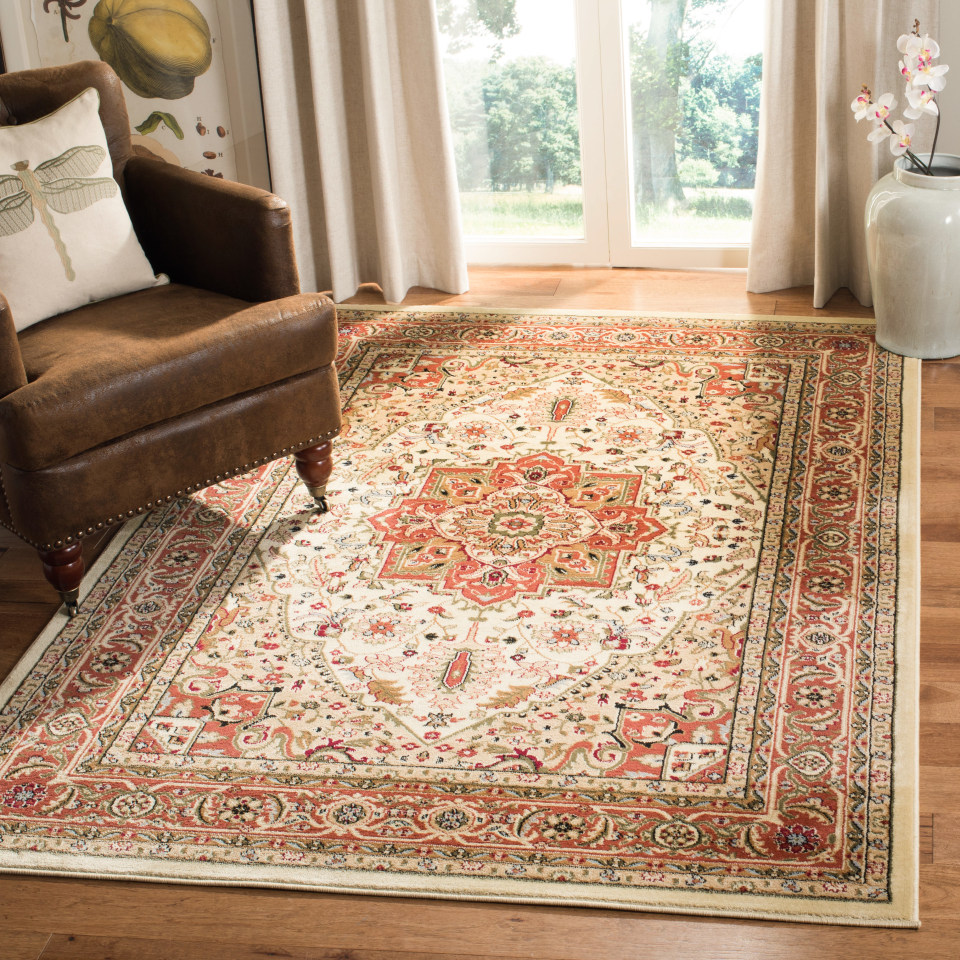 Safavieh Mahal Zaloa 5 x 8 Creme/Red Indoor Floral/Botanical Oriental Area Rug Safavieh Mahal Zaloa 5 x 8 Creme/Red Indoor Floral/Botanical Oriental Area Rug