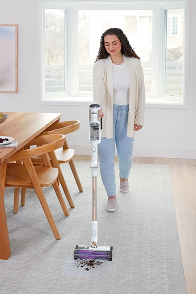 Delivers up to 60 minutes* of runtime for whole-home deep cleaning. *In ECO mode, tested at the hand vac.