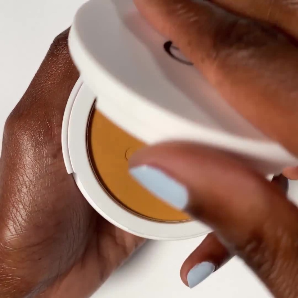 e.l.f. Cosmetics - Rich 620 N Camo Powder Foundation | Ulta Beauty