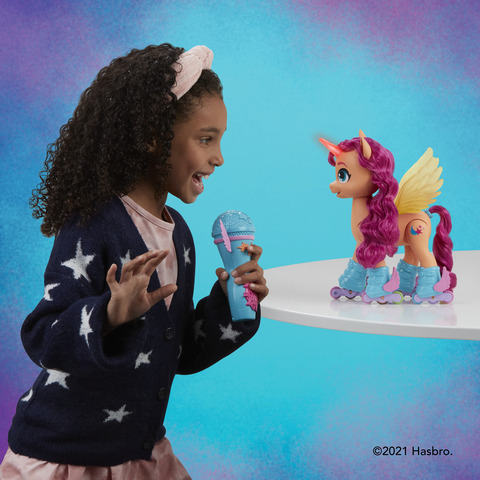 My Little Pony: A New Generation Sing 'N Skate Sunny Starscout Remote  Control Toy