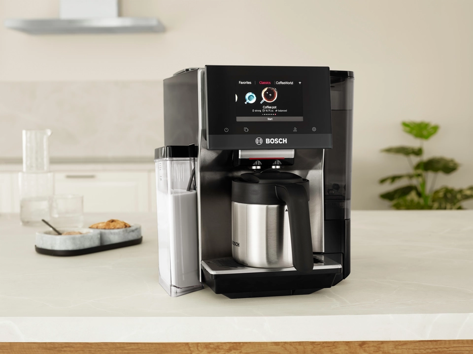Bosch 800 Series Fully Automatic Espresso and Coffee Machine – 35 Drinks, Cold Brew, Double Cup, Milk Hose, Ceramic Grinder, Smart Features, in Black TPU60309 - Thumbnail 3