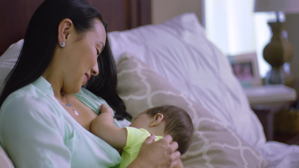 thumbnail video image 2 of Medela Sonata® Smart Double Electric Breast Pump, 2 of 16