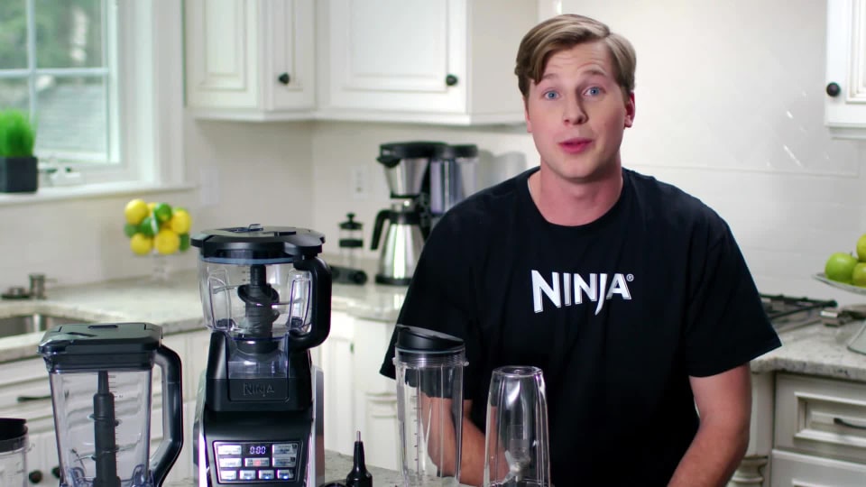 thumbnail video image 2 of Nutri Ninja With Auto-iQ BL680A - Blender - 2.3 qt - 1500 W, 2 of 5