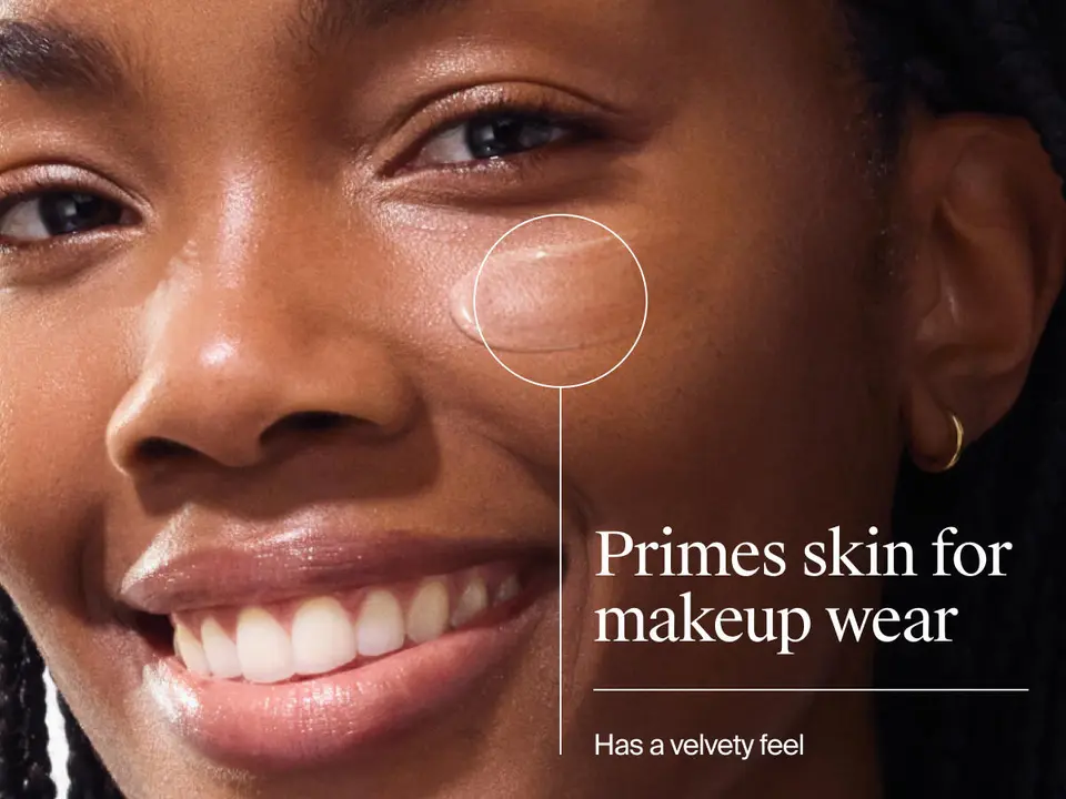Primes skin for makeup wear