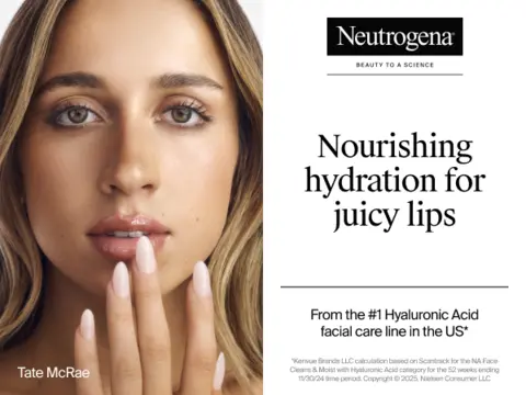 tate mcrae neutrogena hydro boost lip balm nourishing hydration for juicy supple lips