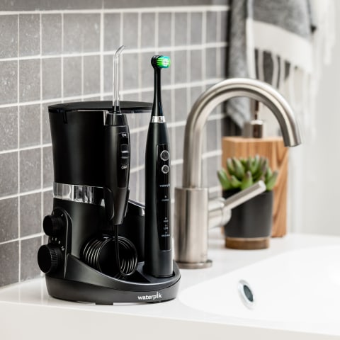 waterpik complete care 5.5 water flosser and oscillating toothbrush