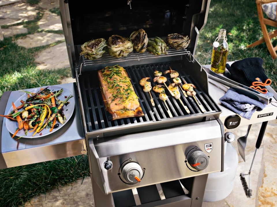 Weber Spirit II E-210 Propane Gas Grill