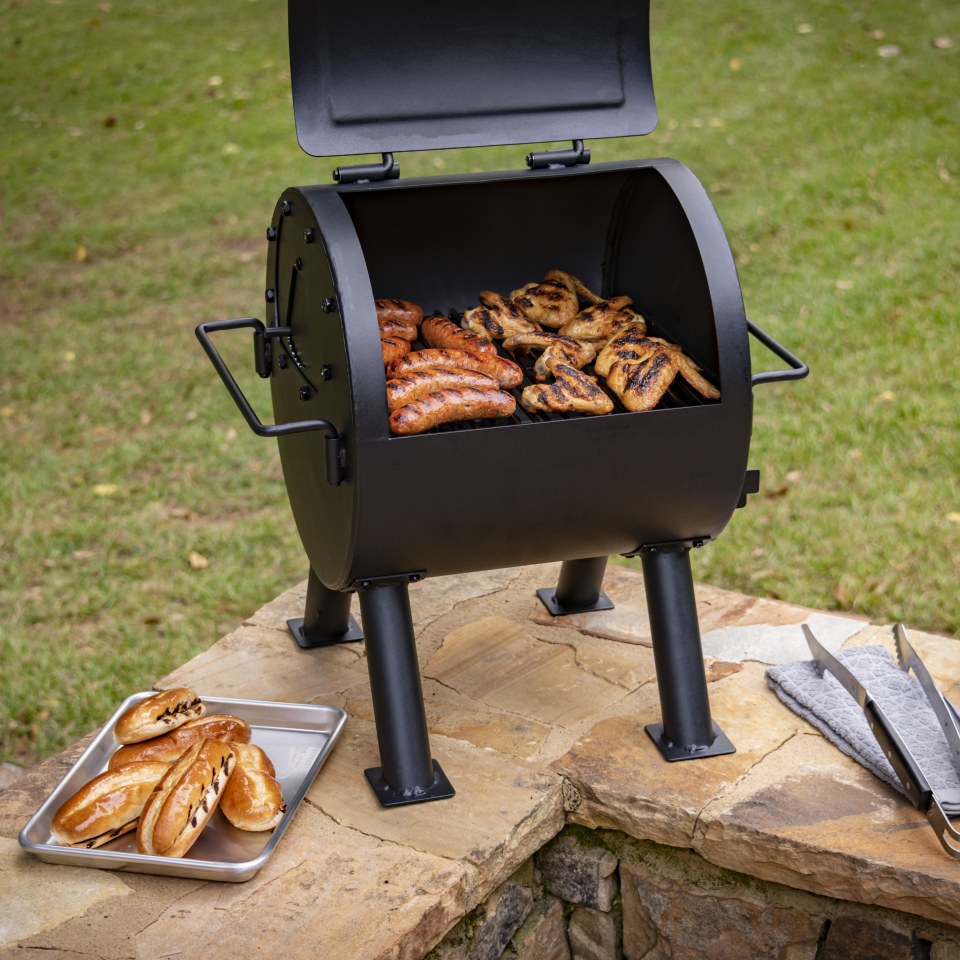 Outdoor Portable Charcoal Grill and Tabletop Skillet in