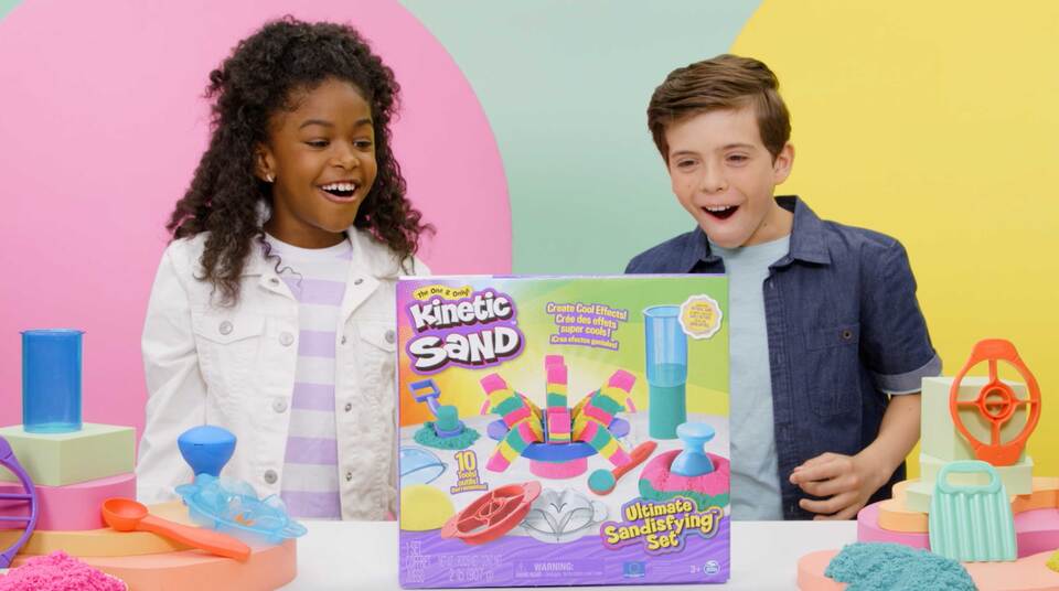 thumbnail video image 2 of Kinetic Sand Ultimate Sandisfying Set with 10 Molds & Tools, 2 of 12