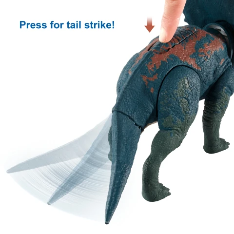Jurassic World Dominion Ferocious Pack Nasutoceratops Action