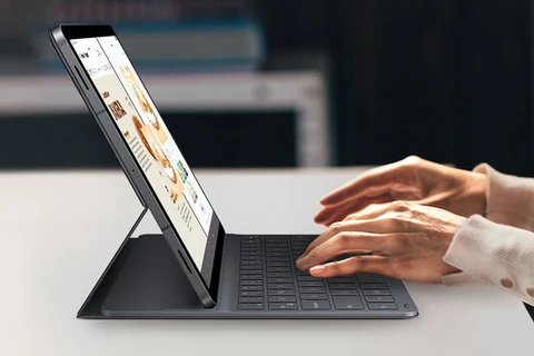 Samsung Galaxy Tab S11 Book Cover Keyboard Slim Black EF