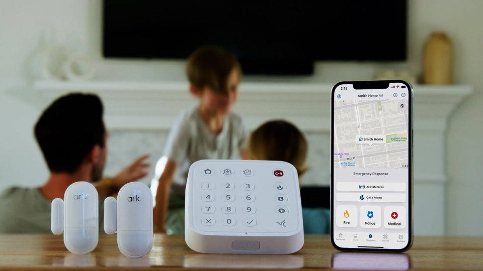 Arlo SS1501100NAS Home Security System with Wired Keypad Sensor Hub