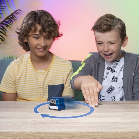 novie robot blue