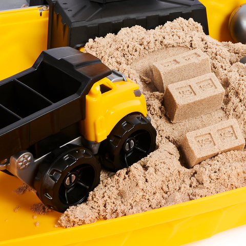 Kinetic Sand, Construction Site Folding Sandbox with Toy Truck and