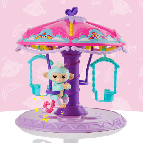 Fingerlings carousel deals playset