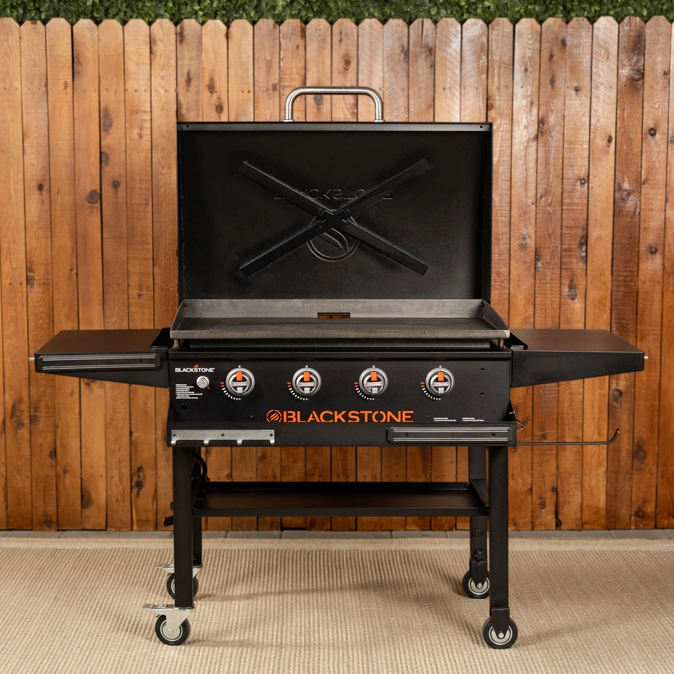 Blackstone 36 in. Griddle with Hinged Hood