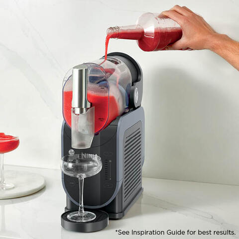 Easy to fill up, top off, and remove for cleaning. Creates slush quickly and keeps drinks frozen for up to 12 hours.*