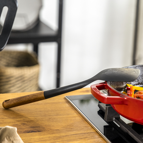 Review of #STAUB Staub Silicone With Wood Handle Cooking Utensil Sets by  Steve, 6 votes
