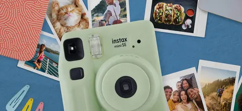 Fujifilm instax Mini SE Instant Camera with Bonus 10 pack Fujifilm instax Mini SE Instant Camera with Bonus 10 pack