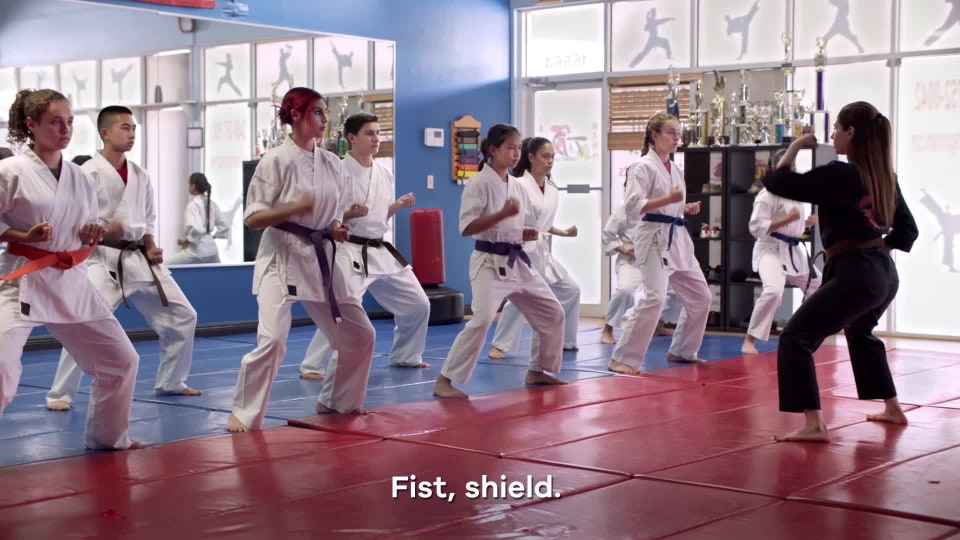 thumbnail video image 2 of Always Infinity with FlexFoam Pads, Size 2, Heavy, No Wings, 32 count, 2 of 8