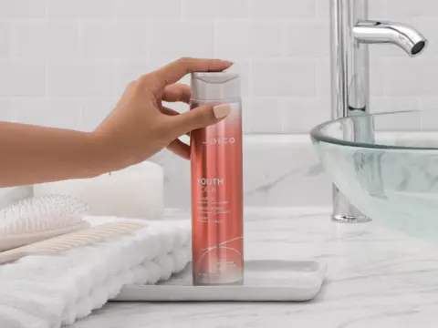 YouthLock Shampoo