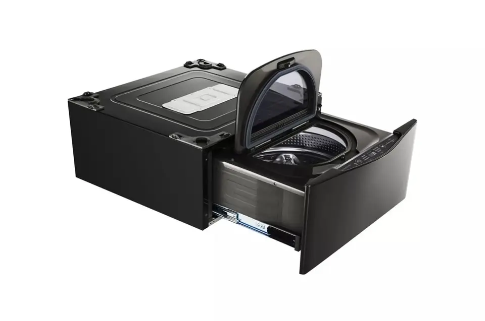 LGスタイラー 洗えない服も、毎日清潔に。もうニオイもシワも怖くない。スチーム