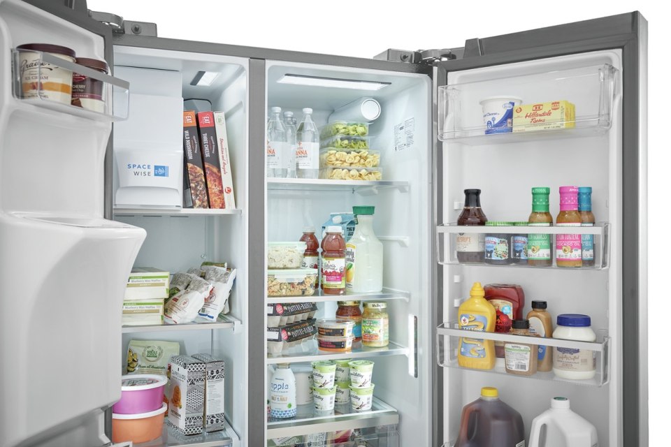 FRIGIDAIRE 22.2 CU.FT S/S REFRIGERATOR 120V FRSS2323AS HSDS Online