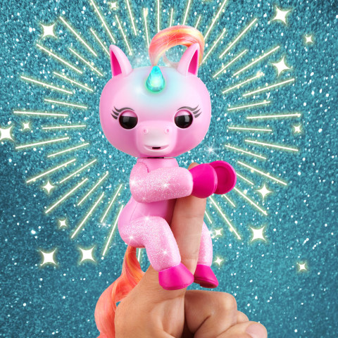 Fingerlings Light Up Unicorn - Mackenzie – S&D Kids
