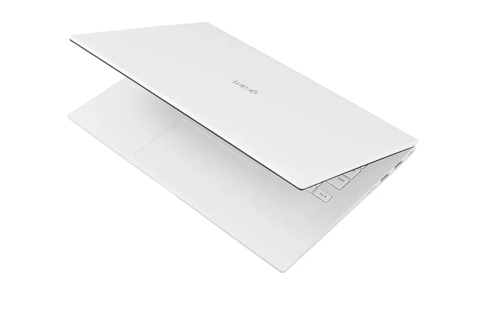 LG gram (2022) 14Z90Q Ultra Lightweight Laptop, 14
