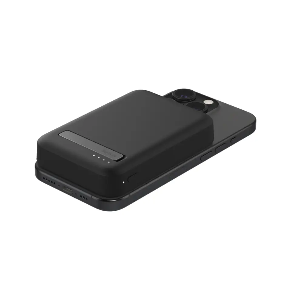Belkin BoostCharge Pro 8K Magnetic Power Bank with Qi2 Belkin BoostCharge Pro 8K Magnetic Power Bank with Qi2