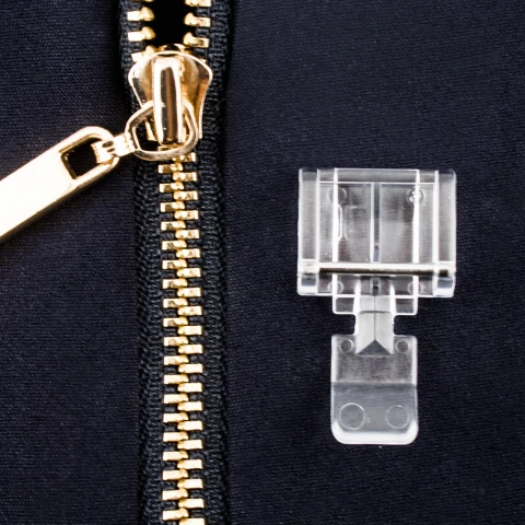 zipper next to a zipper foot 