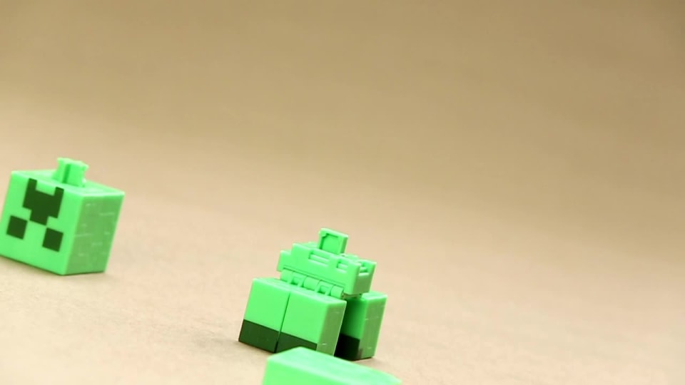 thumbnail video image 2 of Minecraft Exploding Creeper 5" Figure, 2 of 8