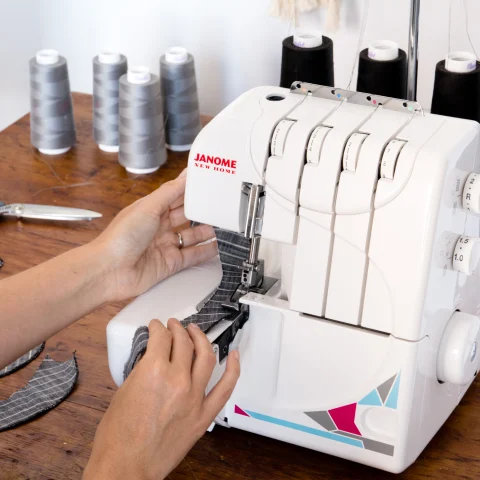 ミシン　JANOME Amazon.com: Janome MC6650 Sewing and Quilting Machine