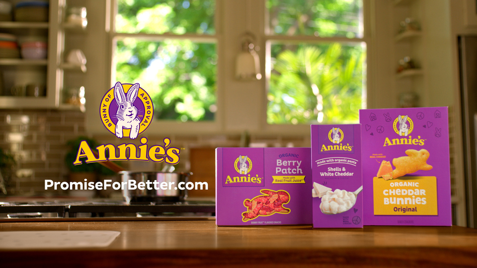 thumbnail video image 2 of Annie's Organic Cinnamon Graham Crackers, Made With Whole Grain, 14.4 oz, 2 of 3