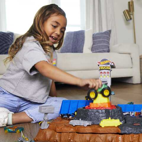 Hot Wheels Monster Trucks Arena Smashers Bone Shaker Ultimate Crush Yard  Playset for (4-8Years) Online UAE, Buy at  - 73c27ae3c13b8