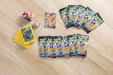 Pokemon TCG: SAS12.5 Crown Zenith Shiny V Premium Collection - Zamazenta