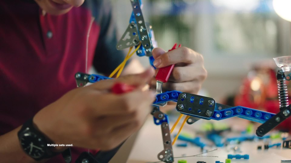 Meccano Erector, Motorized Movers S.T.E.A.M. Kit de construcción con  animatronics, para edades de 10 años en adelante : Juguetes y Juegos 