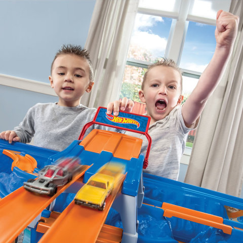 step two hot wheels table