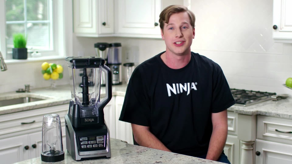 Ninja BL642 Nutri Ninja Personal & Countertop Blender with 1200W Auto-iQ  Base, 72 oz. Pitcher, and 18, 24, & 32 oz. To-Go Cups with Spout Lids, For