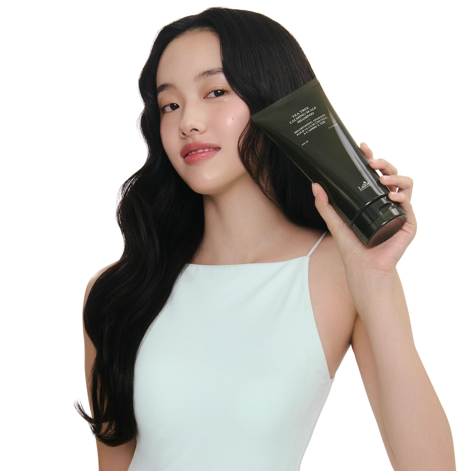 Tea Tree Calming Scalp Shampoo