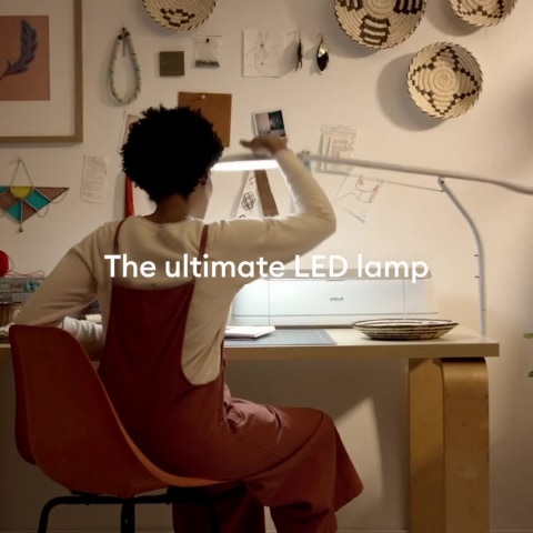 Cricut Bright 360 Floor Lamp with Digital Design Files Bundle - Adjustable  Brightness and Pivoting Light, Ultimate LED Craft Lighting That Evenly