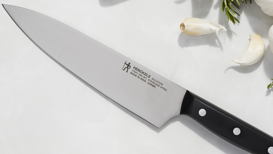 Henckels Razor-sharp Solution 16-pc Self-sharpening Knife Block