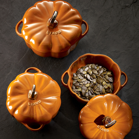Staub Ceramic 24-oz Pumpkin Cocotte - Matte Black 