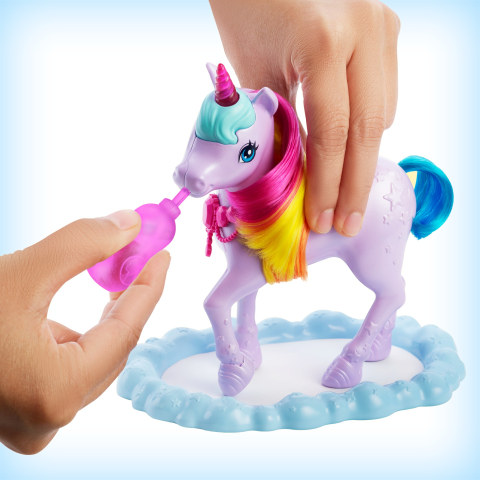 Comprar Muñeca Con Unicornio Barbie Dreamtopia