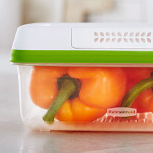 Rubbermaid FreshWorks Produce Saver Food Storage Container, Medium, 6. –  ShopBobbys